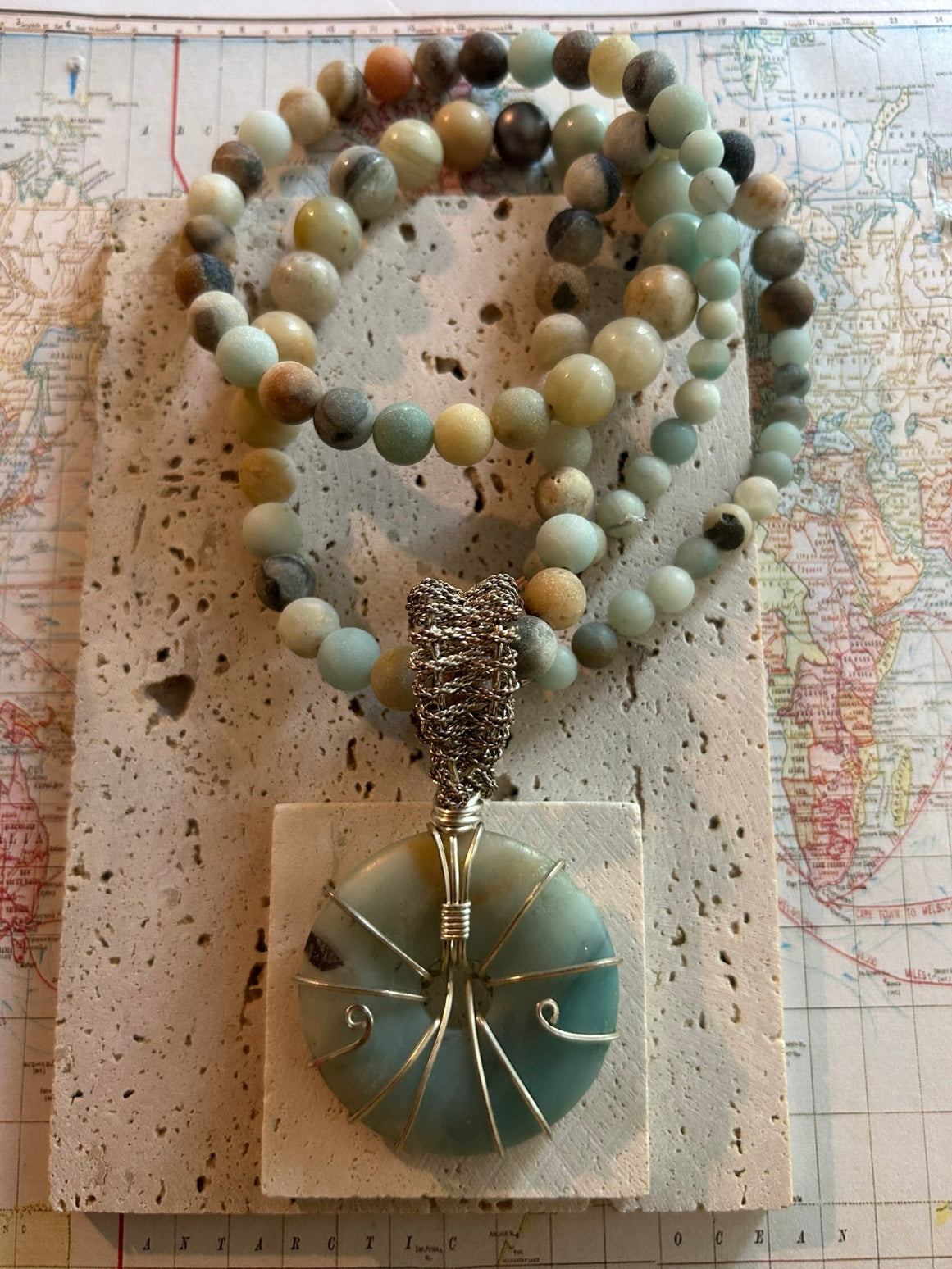 Silver wire wrapped Labradorite pendant and labradorite bead necklace.